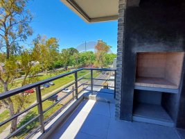 Alquiler - Dept0 3 Amb Con Balcón Y Cochera, Tigre