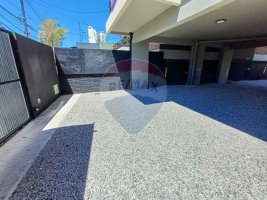 Alquiler - Dept0 3 Amb Con Balcón Y Cochera, Tigre