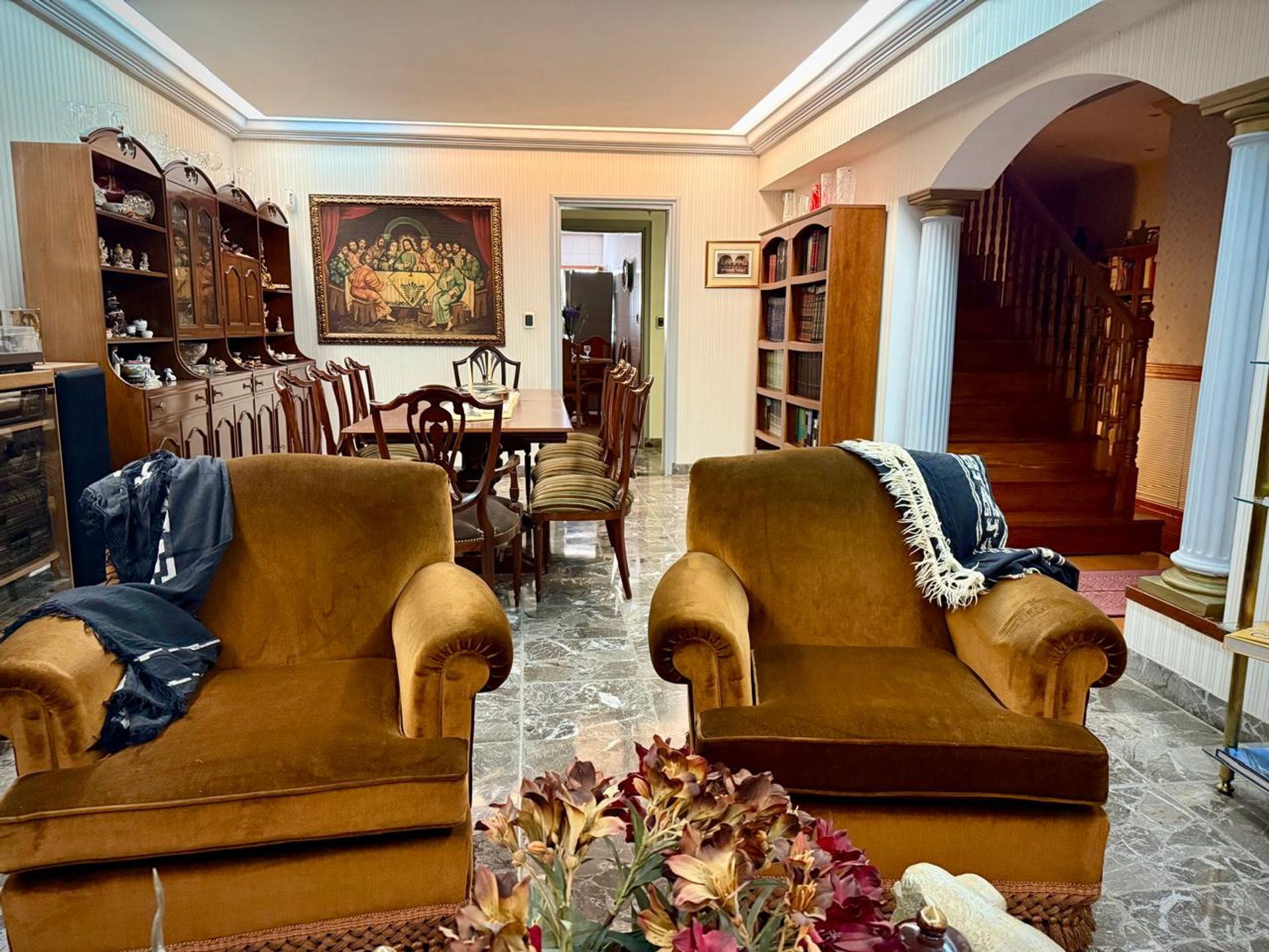 CASA de 7 amb c/jardin y parrilla en VENTA OLIVOS