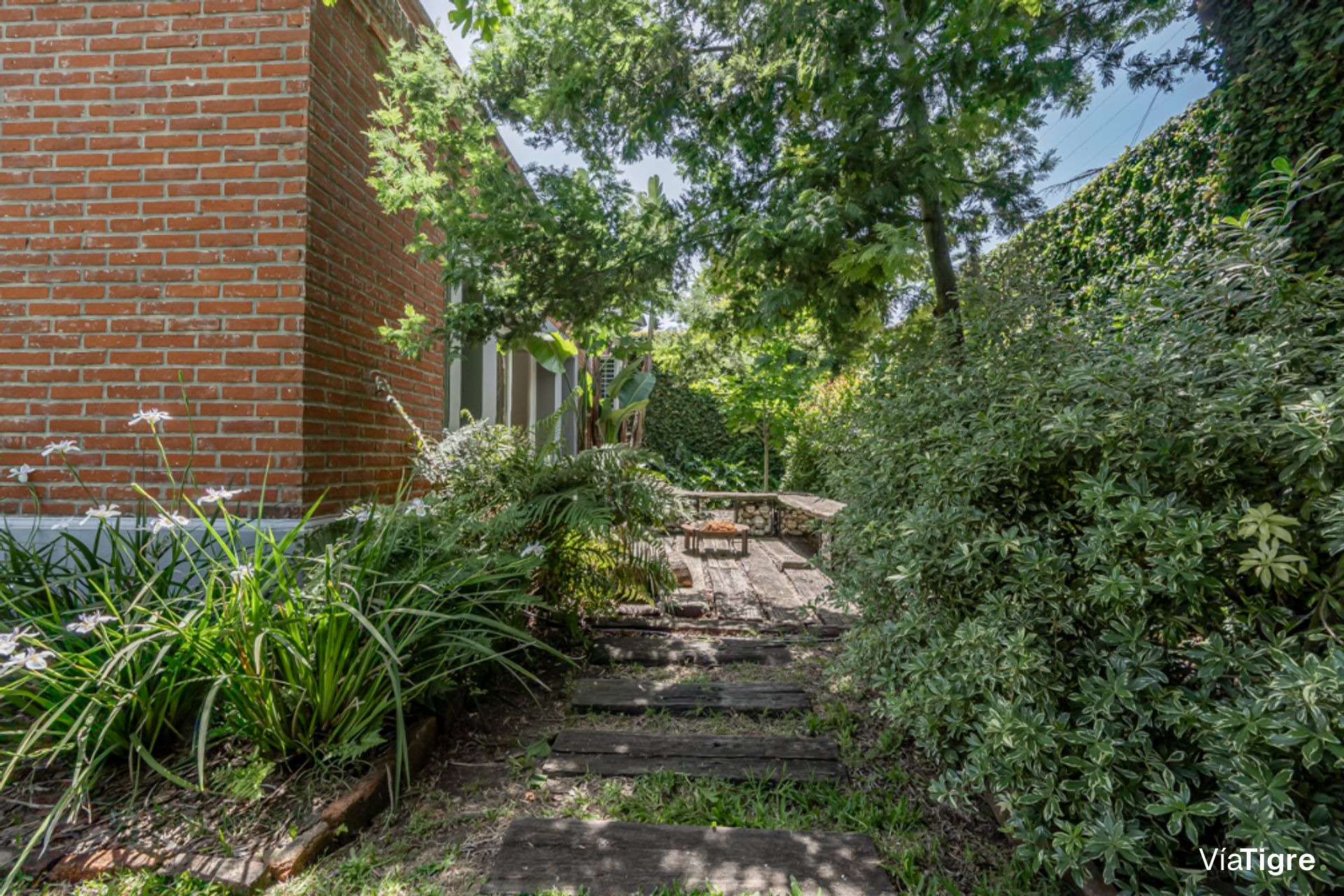 Venta Casa Barrio Cerrado Camino Real-Impecable