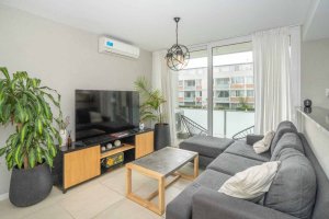 Departamento 2 ambientes venta cochera seguridad