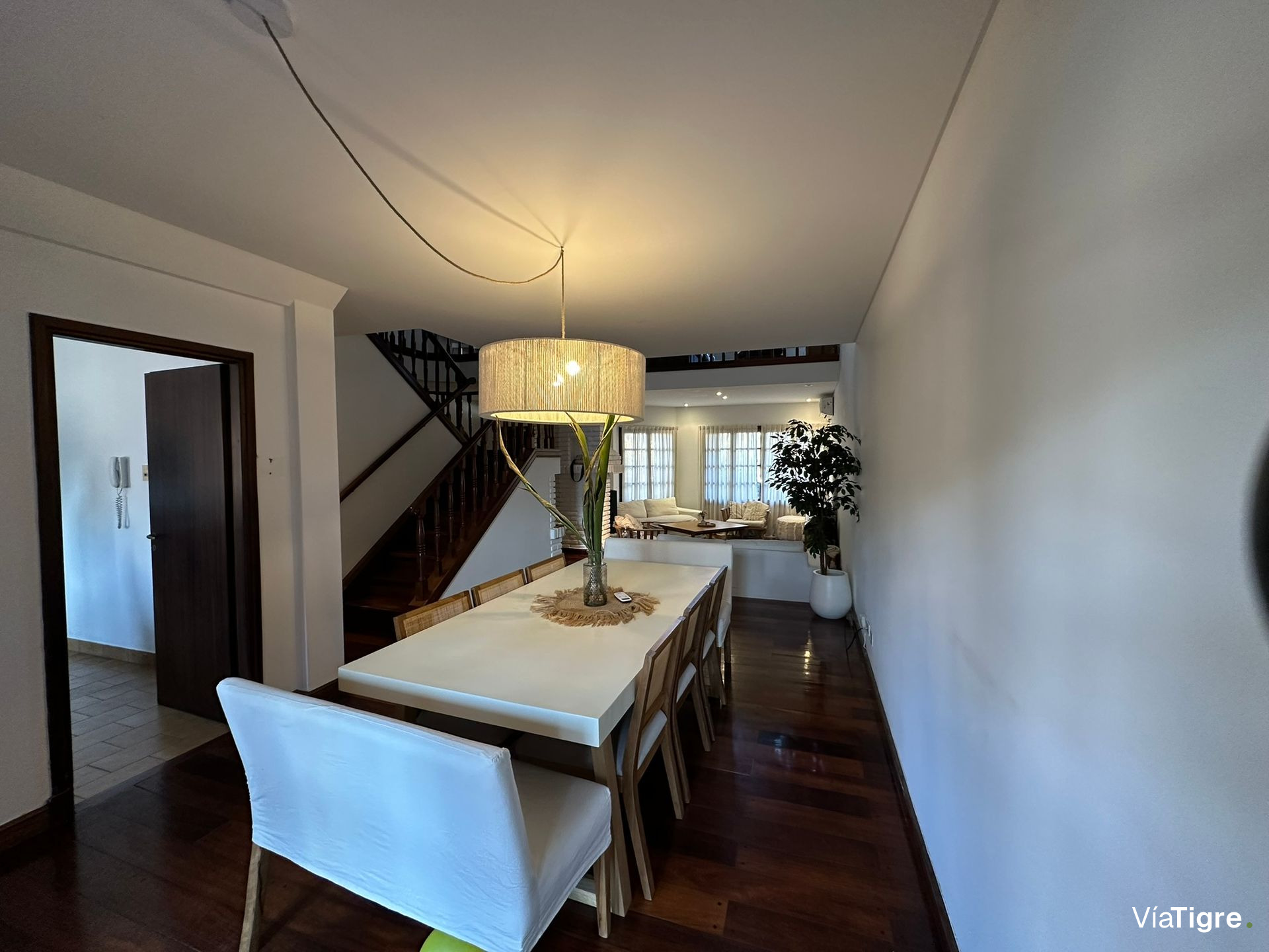 Casa 6 Amb - 4 Dorm Jadin y Pileta - Punta Chica