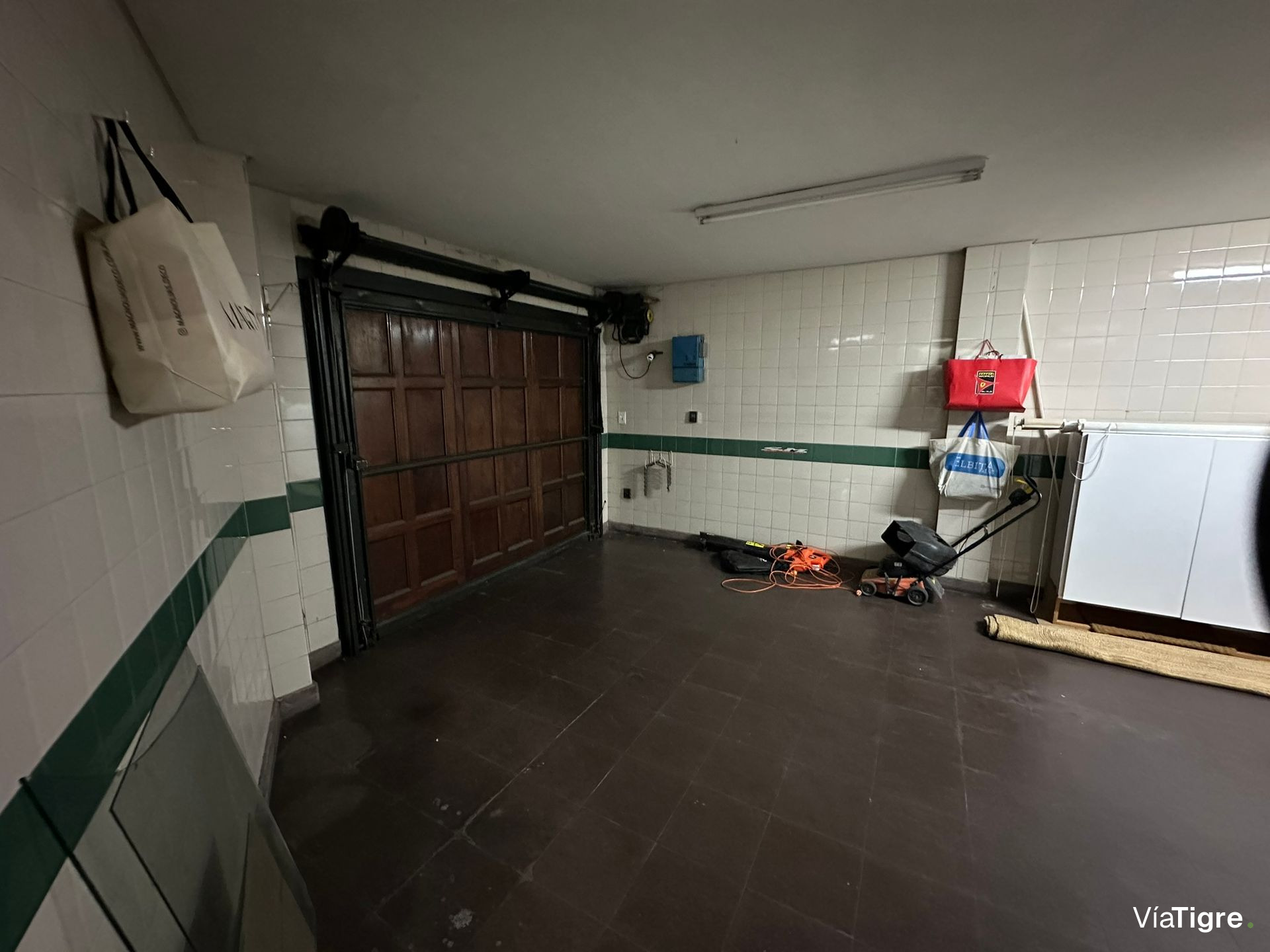 Casa 6 Amb - 4 Dorm Jadin y Pileta - Punta Chica