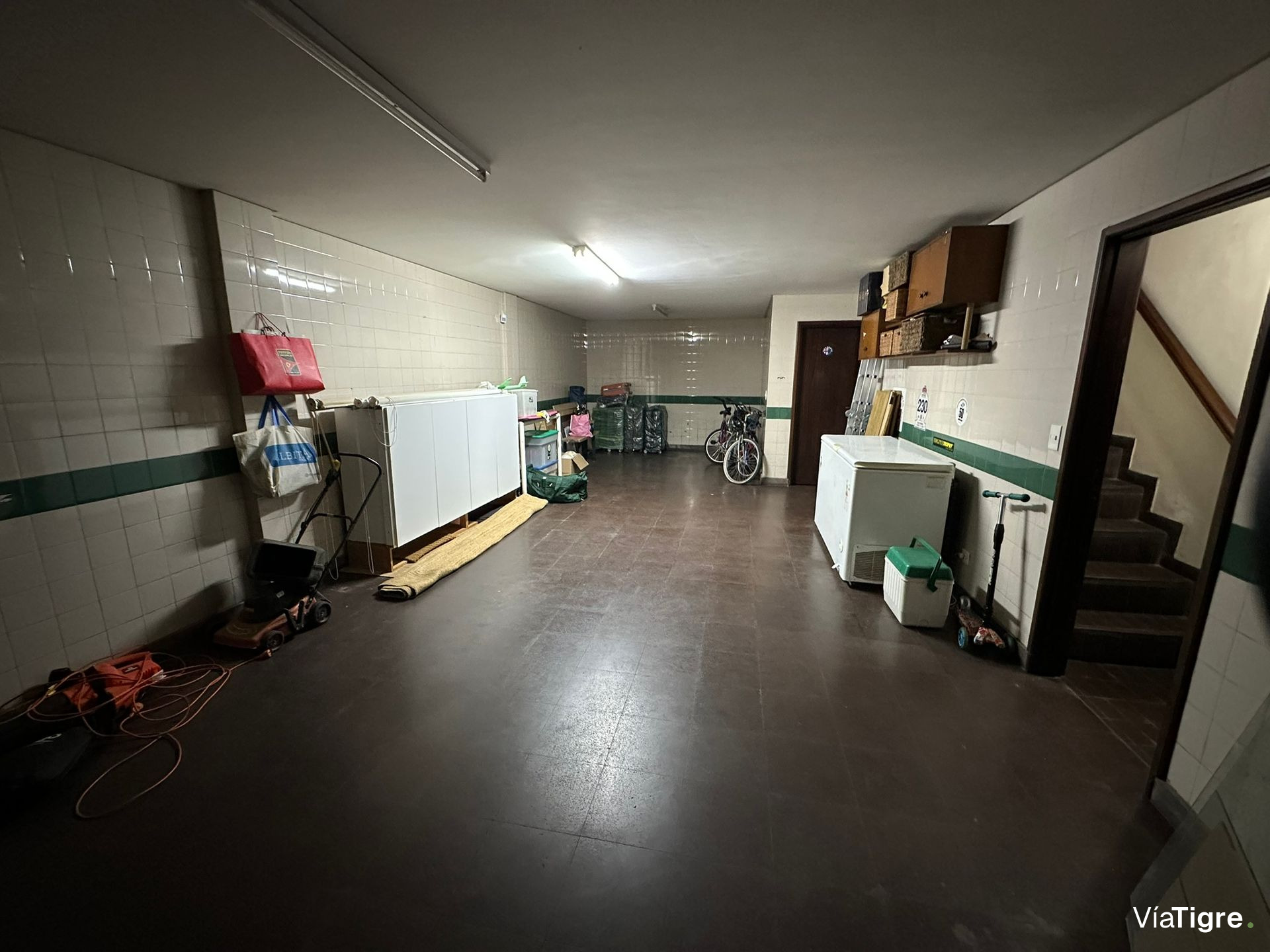 Casa 6 Amb - 4 Dorm Jadin y Pileta - Punta Chica