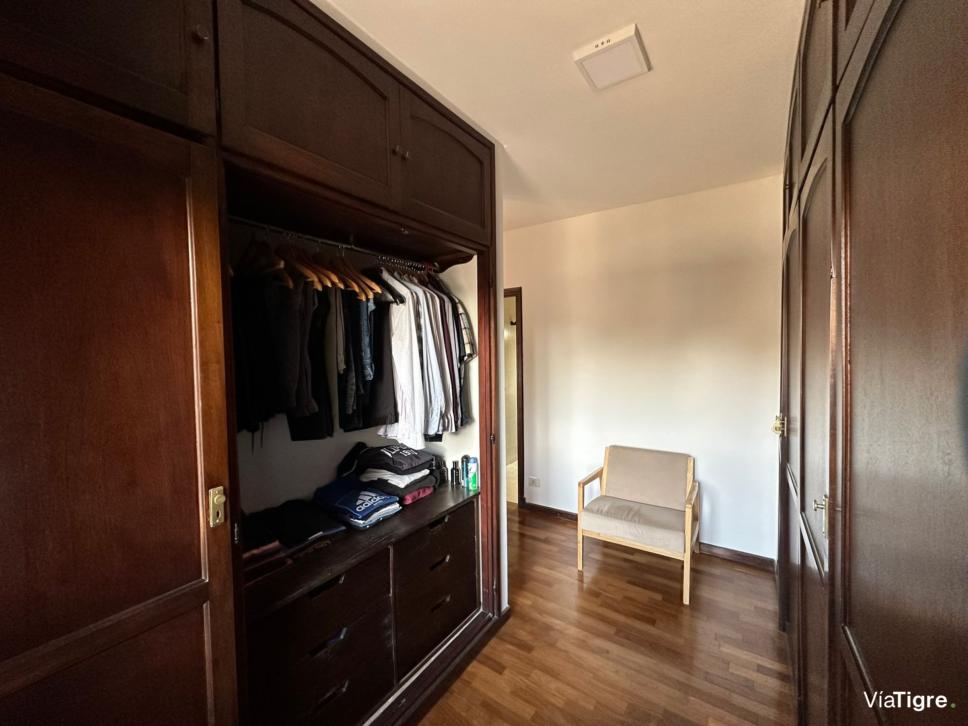 Casa 6 Amb - 4 Dorm Jadin y Pileta - Punta Chica
