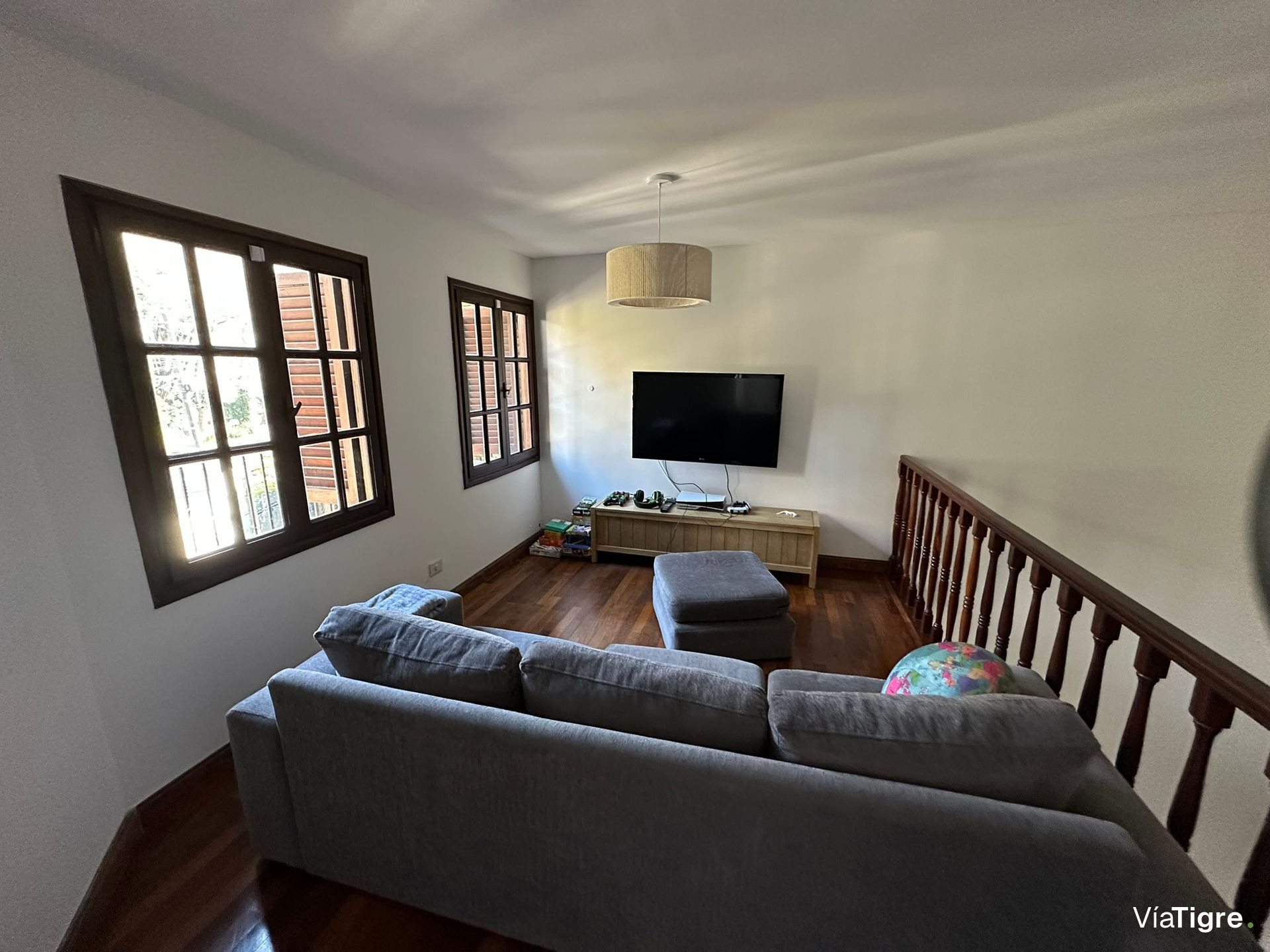 Casa 6 Amb - 4 Dorm Jadin y Pileta - Punta Chica