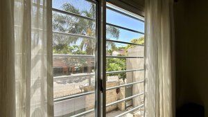 Excelente Triplex En Ubicacion Estrategica !