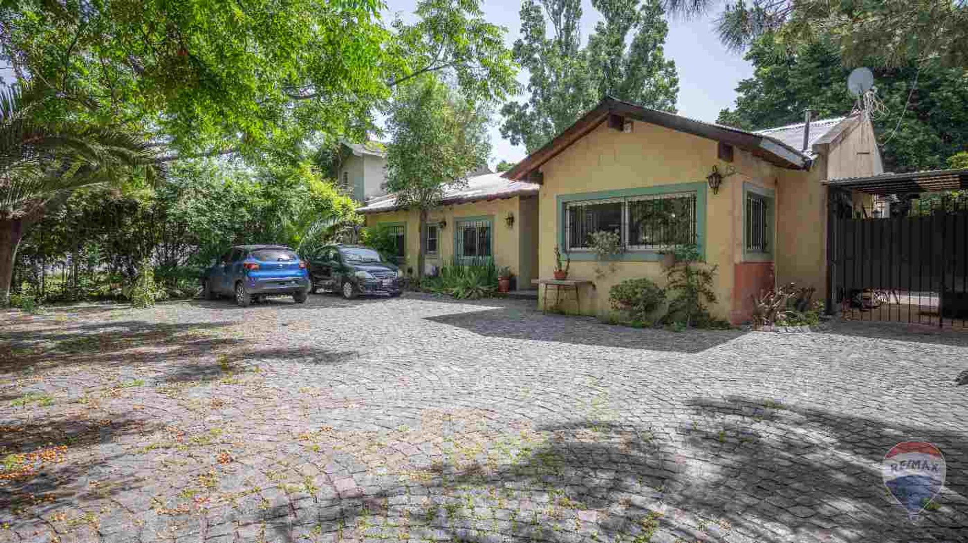 Muy linda casa en venta en Don Torcuato