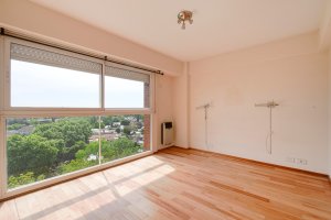 Venta Departamento al rio San Isidro con cocheras