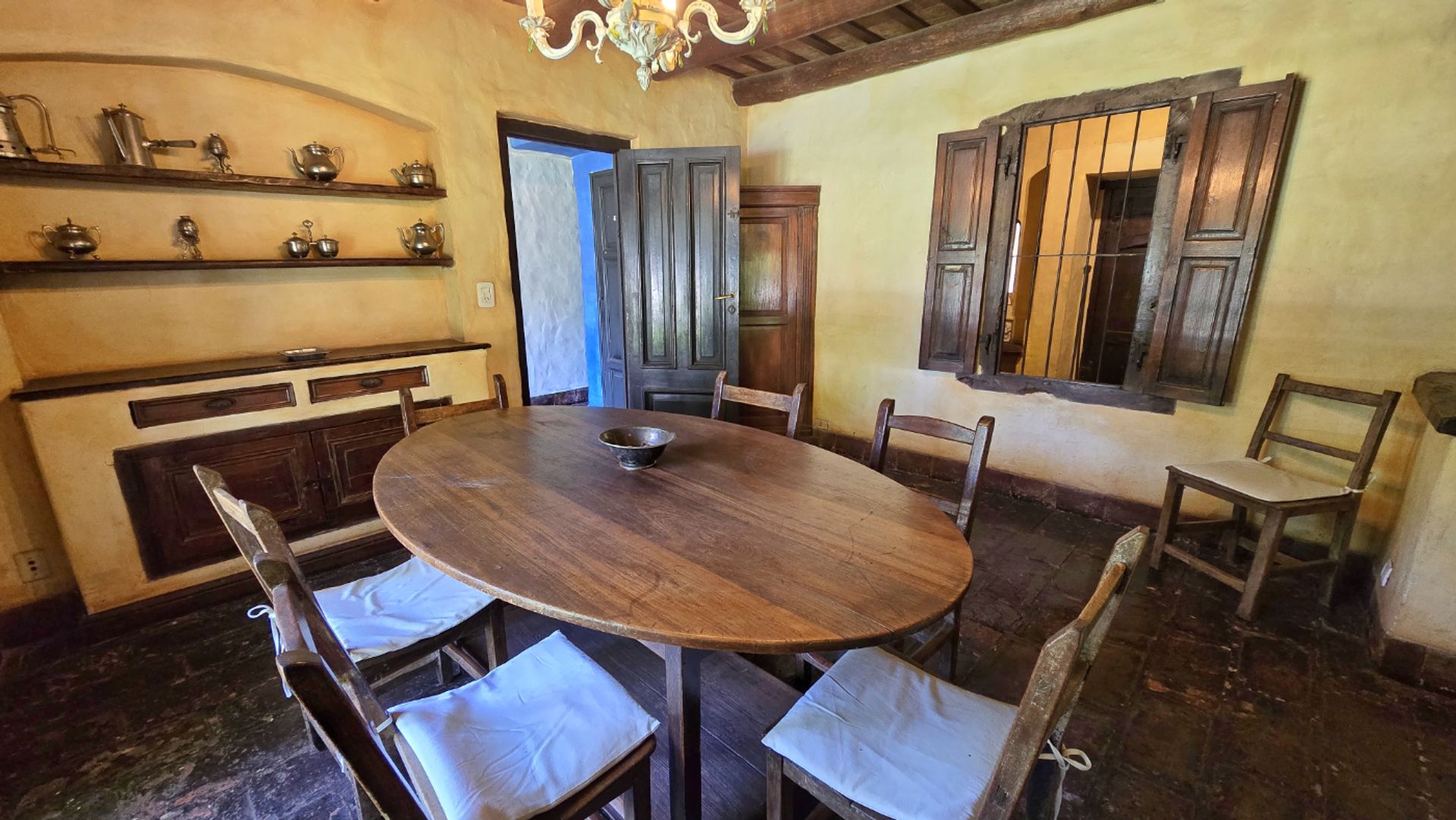 CASA en VENTA en LA HORQUETA, 9 AMBIENTES JARDIN