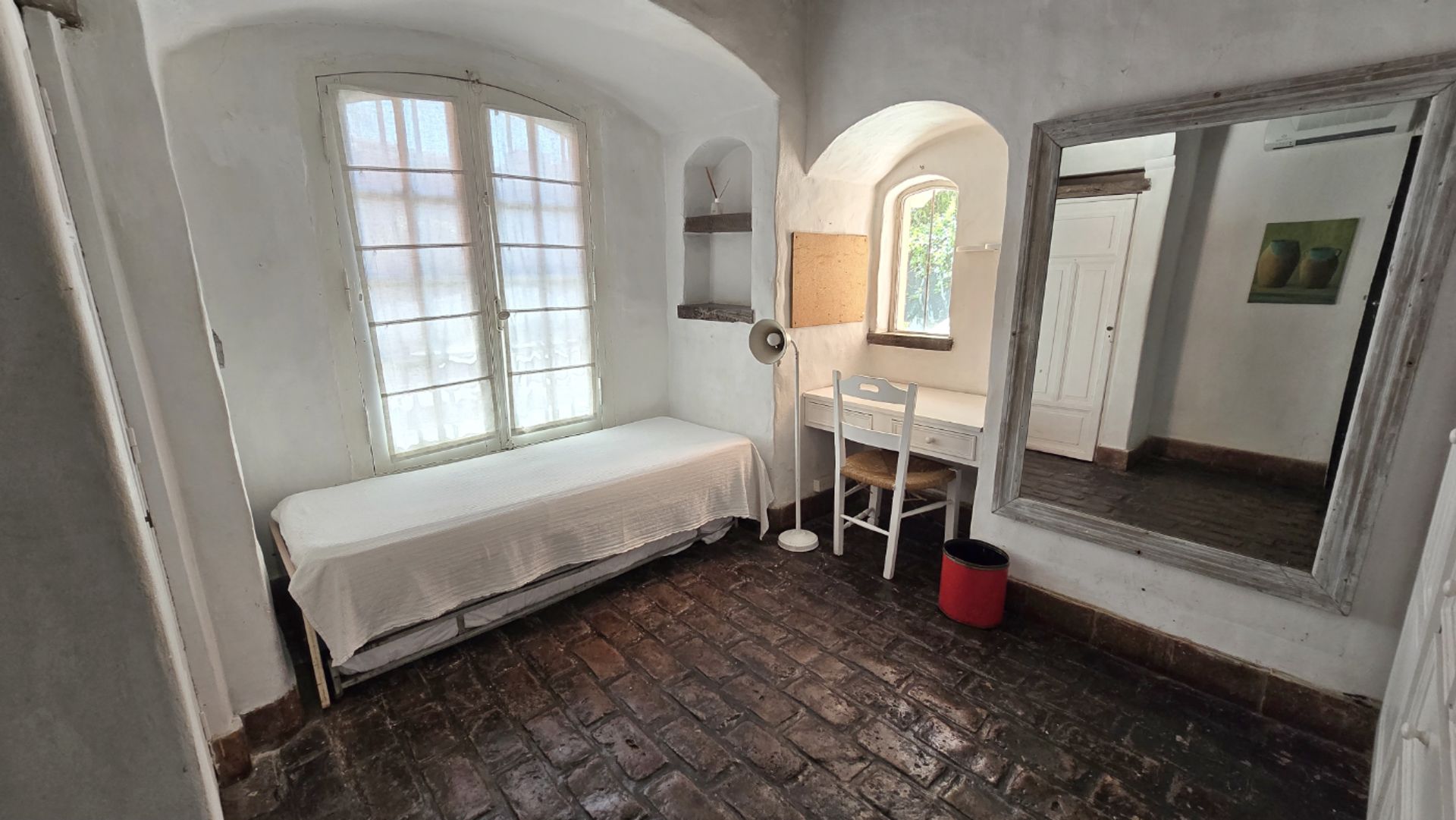 CASA en VENTA en LA HORQUETA, 9 AMBIENTES JARDIN