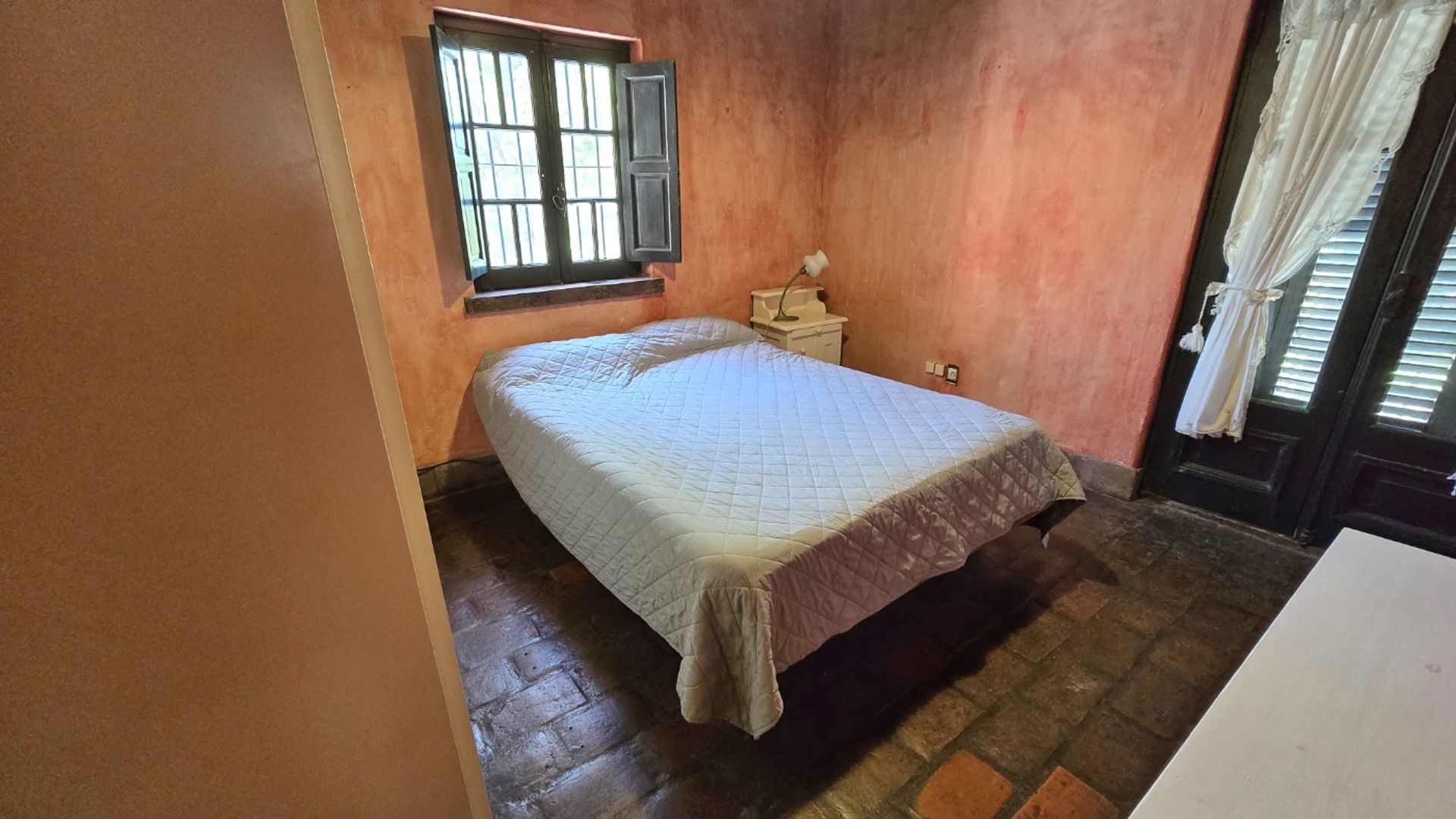 CASA en VENTA en LA HORQUETA, 9 AMBIENTES JARDIN