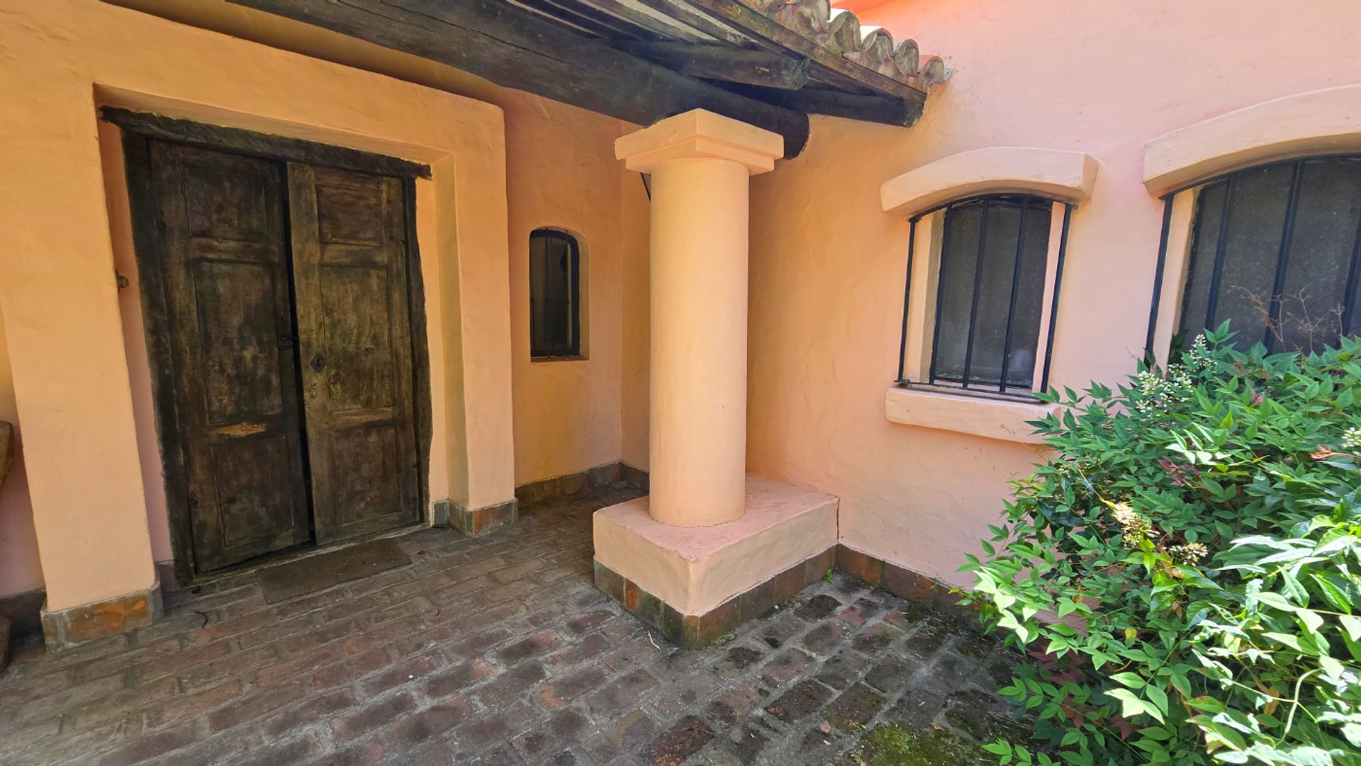 CASA en VENTA en LA HORQUETA, 9 AMBIENTES JARDIN