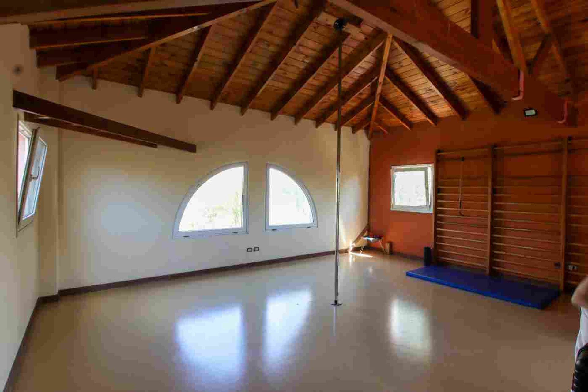 Casa en venta barrio altamira vista a la laguna