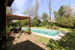 Casa en venta barrio altamira vista a la laguna