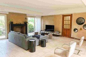 Casa en venta barrio altamira vista a la laguna