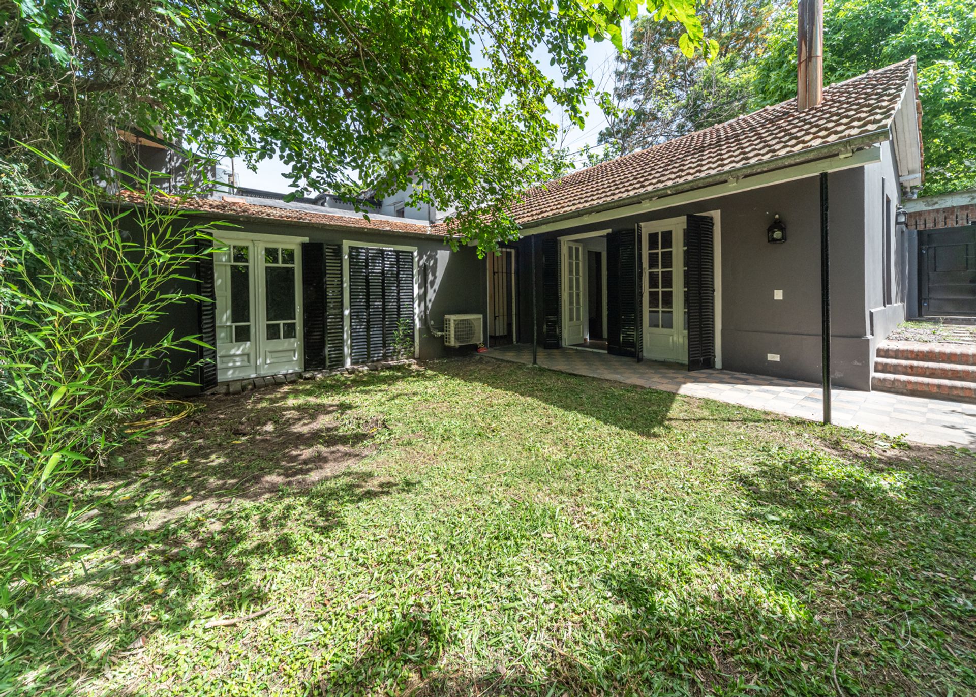 Venta casa 3 ambientes Beccar san Isidro cochera.