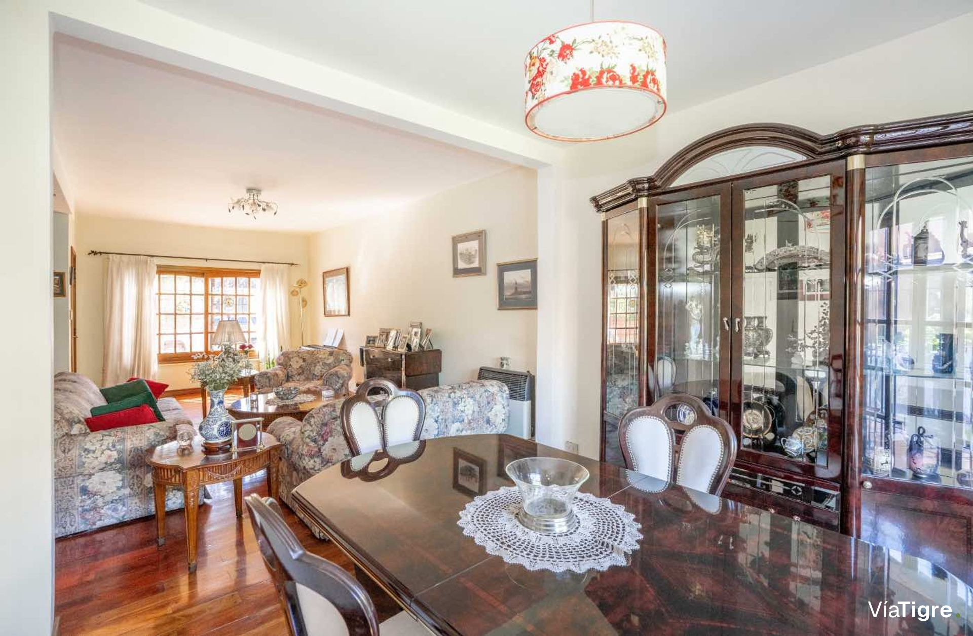 Casa en venta 5 ambientes con jardin, Martinez