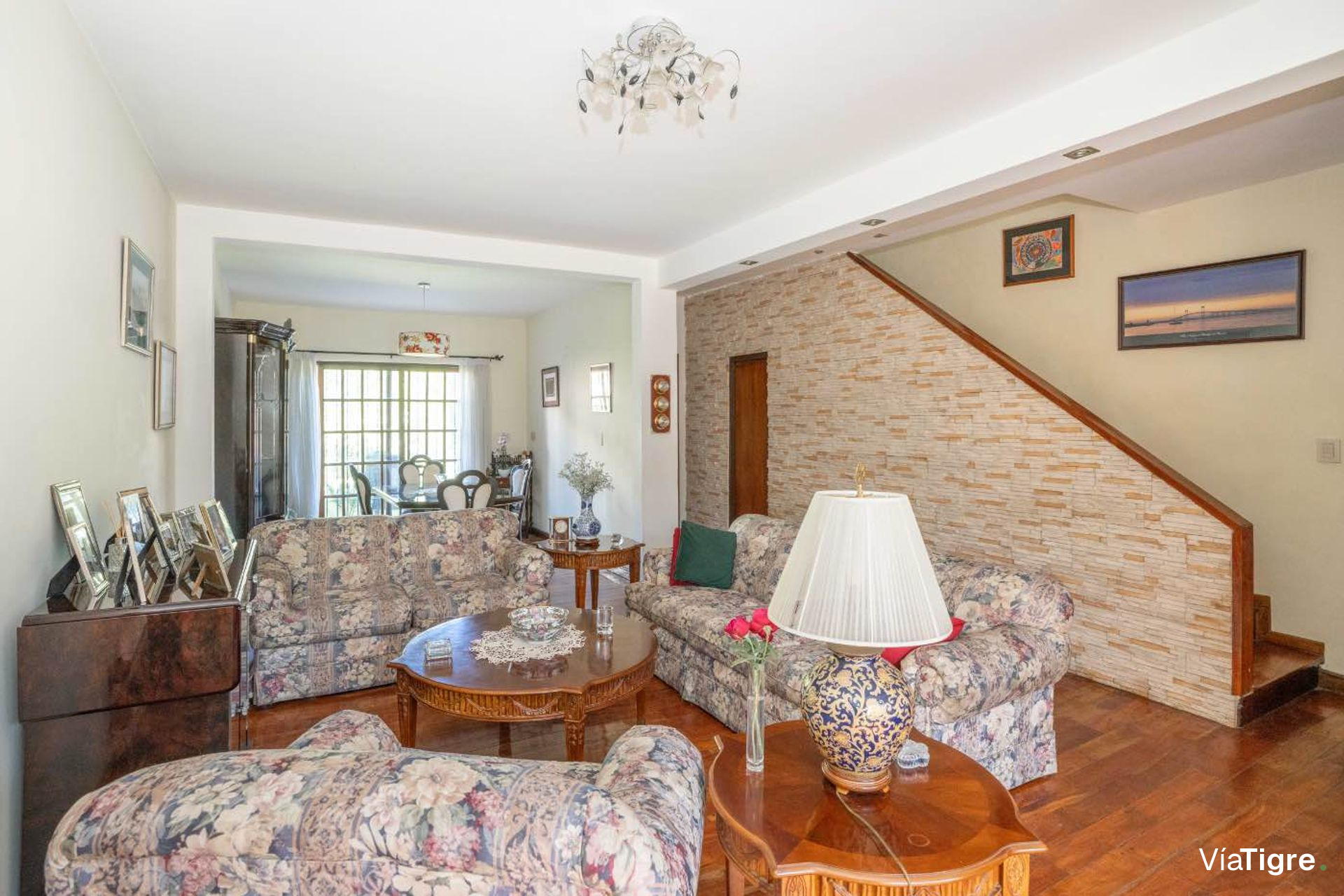 Casa en venta 5 ambientes con jardin, Martinez