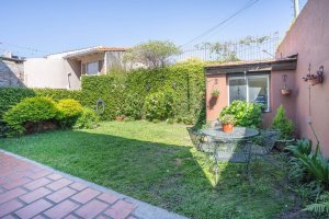 Casa en venta 5 ambientes con jardin, Martinez