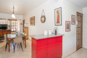 Casa en venta 5 ambientes con jardin, Martinez