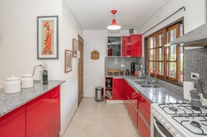 Casa en venta 5 ambientes con jardin, Martinez