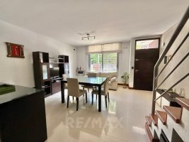 Venta casa triplex Tigre centro 4ambientes cochera