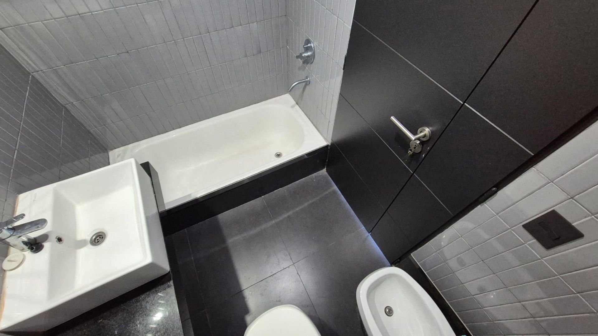 VENTA monoambiente en Olivos, balcón y amenities