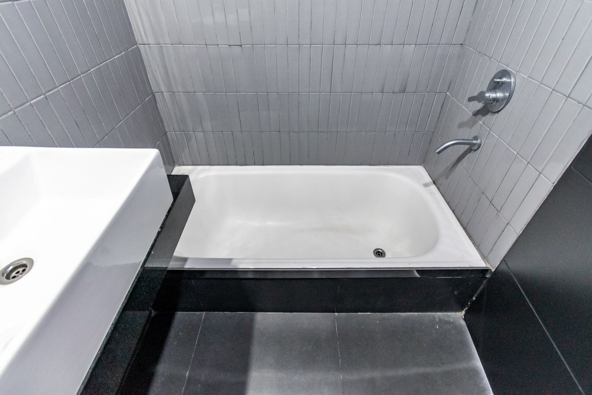 VENTA monoambiente en Olivos, balcón y amenities