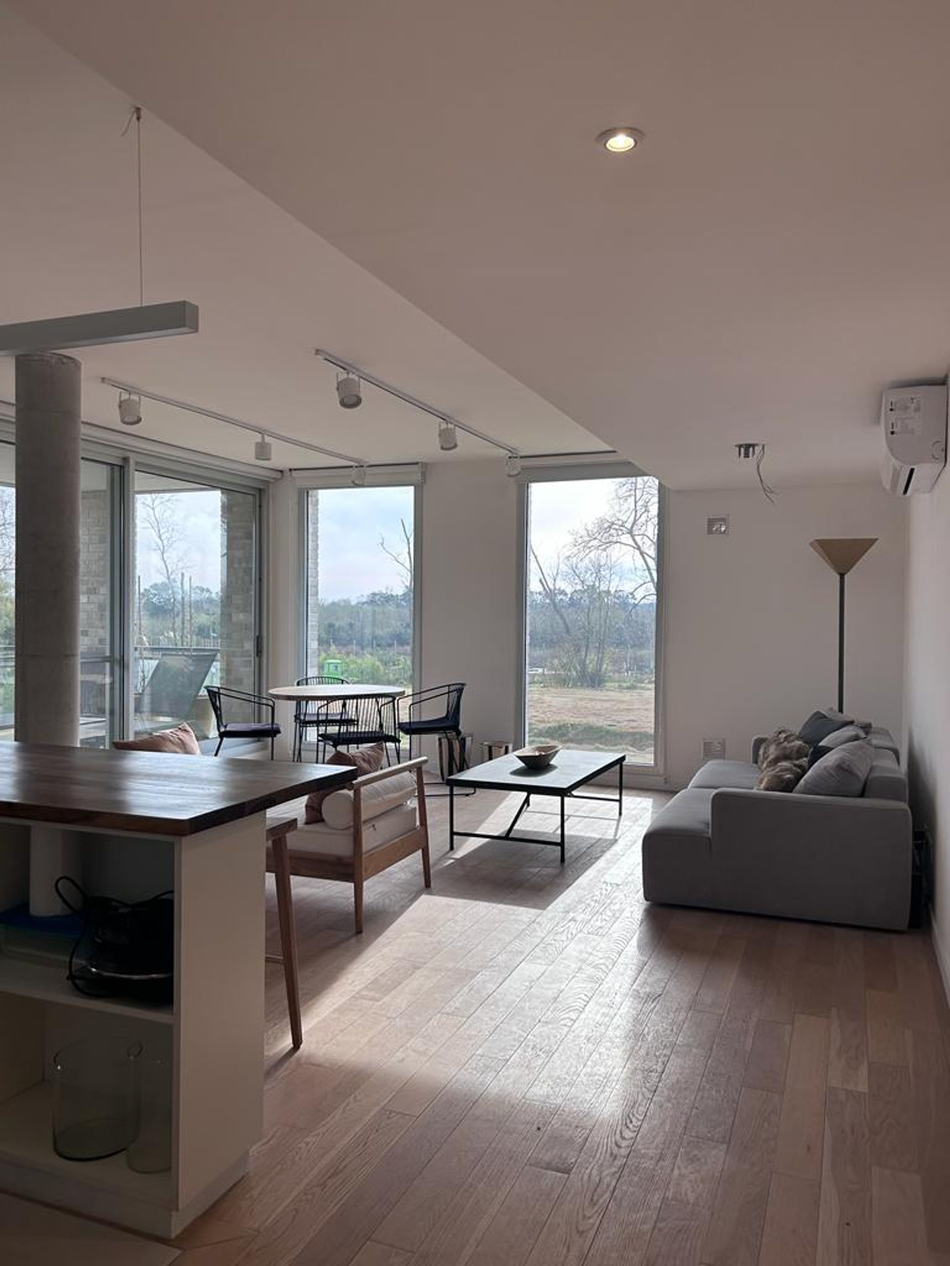 Sale of 4-room Apartment in Venice Complex