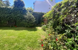 Casa Tipo PH con jardín Garaje Vicente López