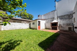 4-Room House with Garden for Sale in Florida