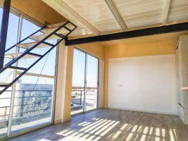 Sale Apartment 2 Rooms Refurbished to New Munro Center