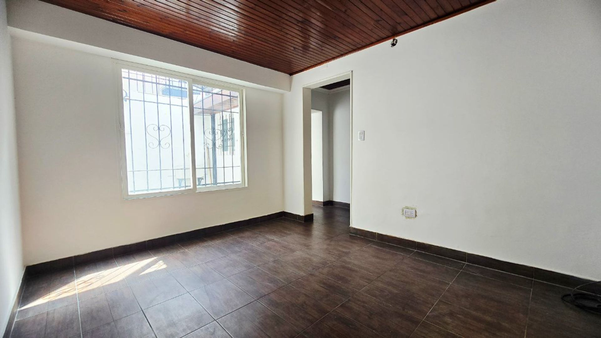 2-room apartment for sale with patio, ground floor, Munro