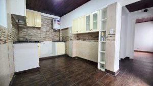 Venta PH 2 ambientes con patio, planta baja Munro