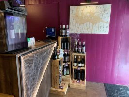 Premium Winery in Florida Este with Loyal Clientele