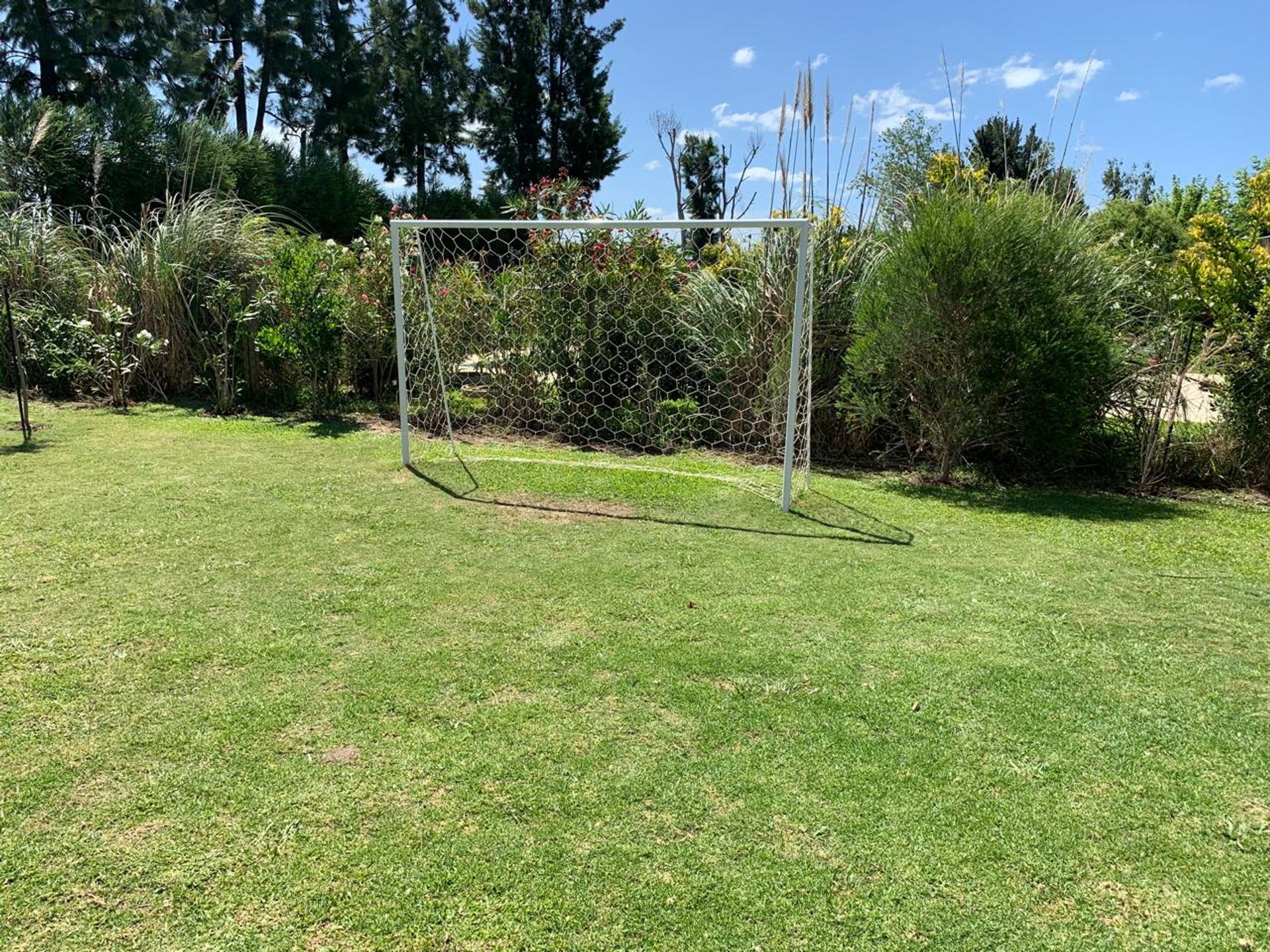 VENTA CASA 5amb B. SAN ISIDRO LABRADOR,DIQUE LUJAN