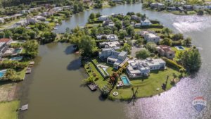 Casa En Venta Al Agua San Marco