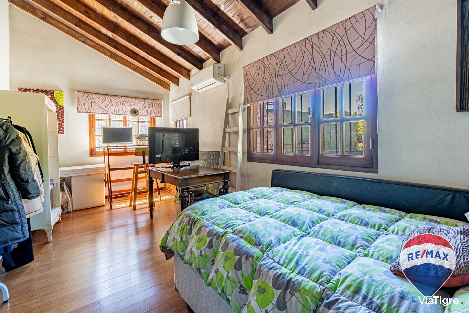 Venta casa 6 amb jardin pileta cochera