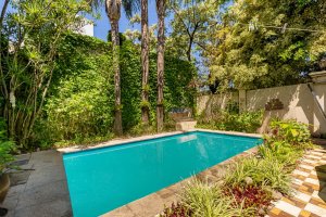 House for sale, 6 rooms, garden, pool, garage