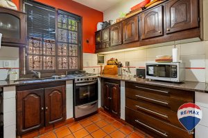 House for sale, 6 rooms, garden, pool, garage