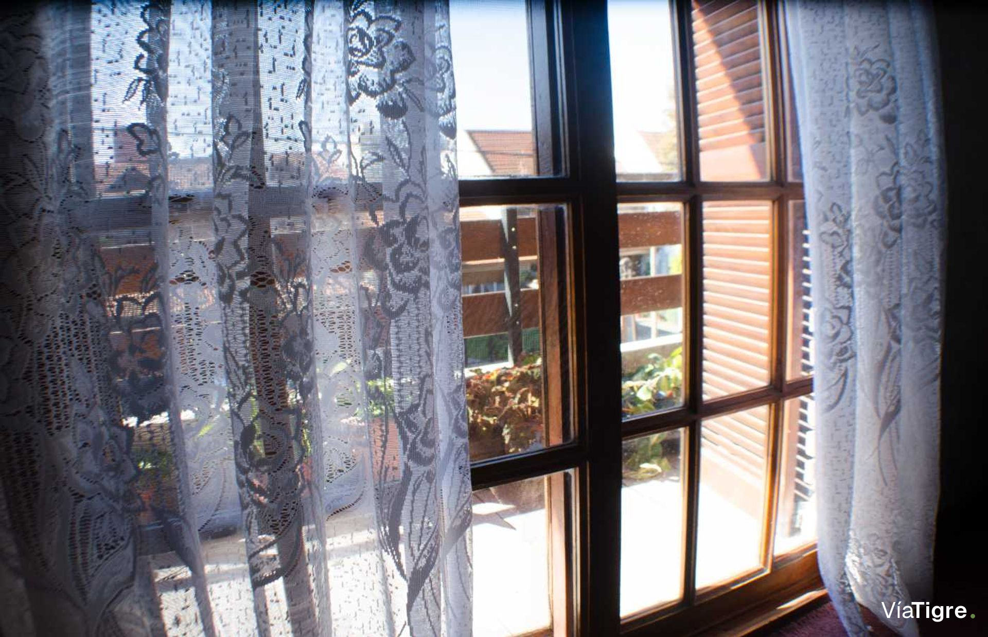 VENTA Olivos Casa 2 familias o renta + 2 cocheras