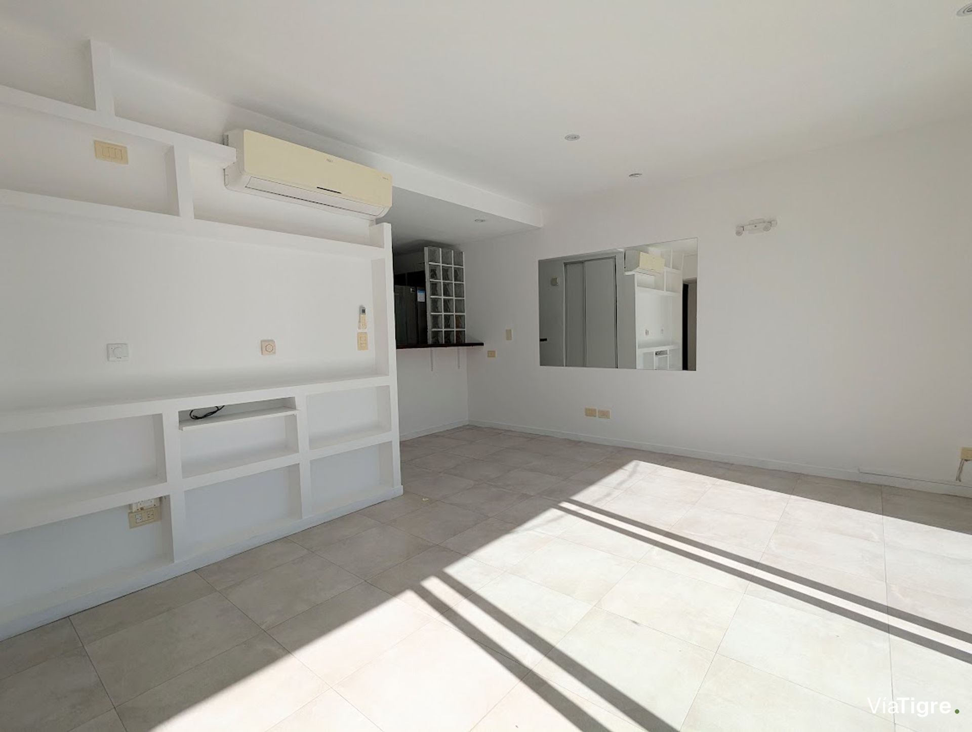 Departamento duplex 4 ambientes Nordelta Reflejo