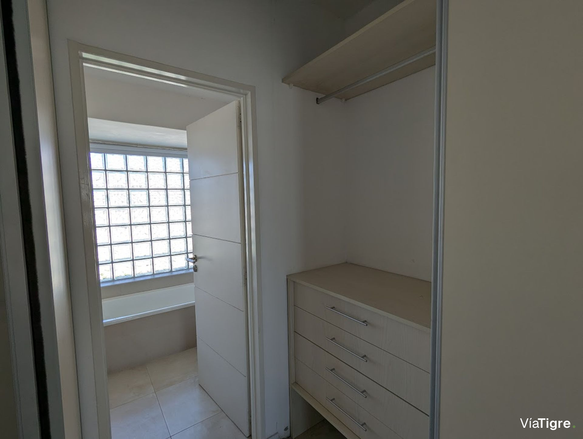 Departamento duplex 4 ambientes Nordelta Reflejo