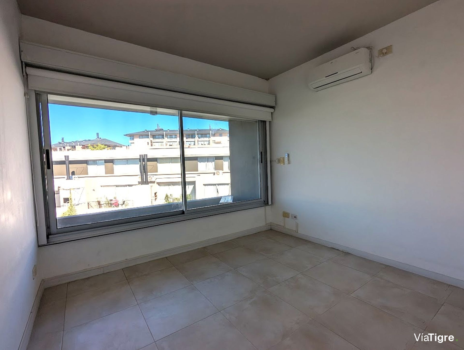 Departamento duplex 4 ambientes Nordelta Reflejo