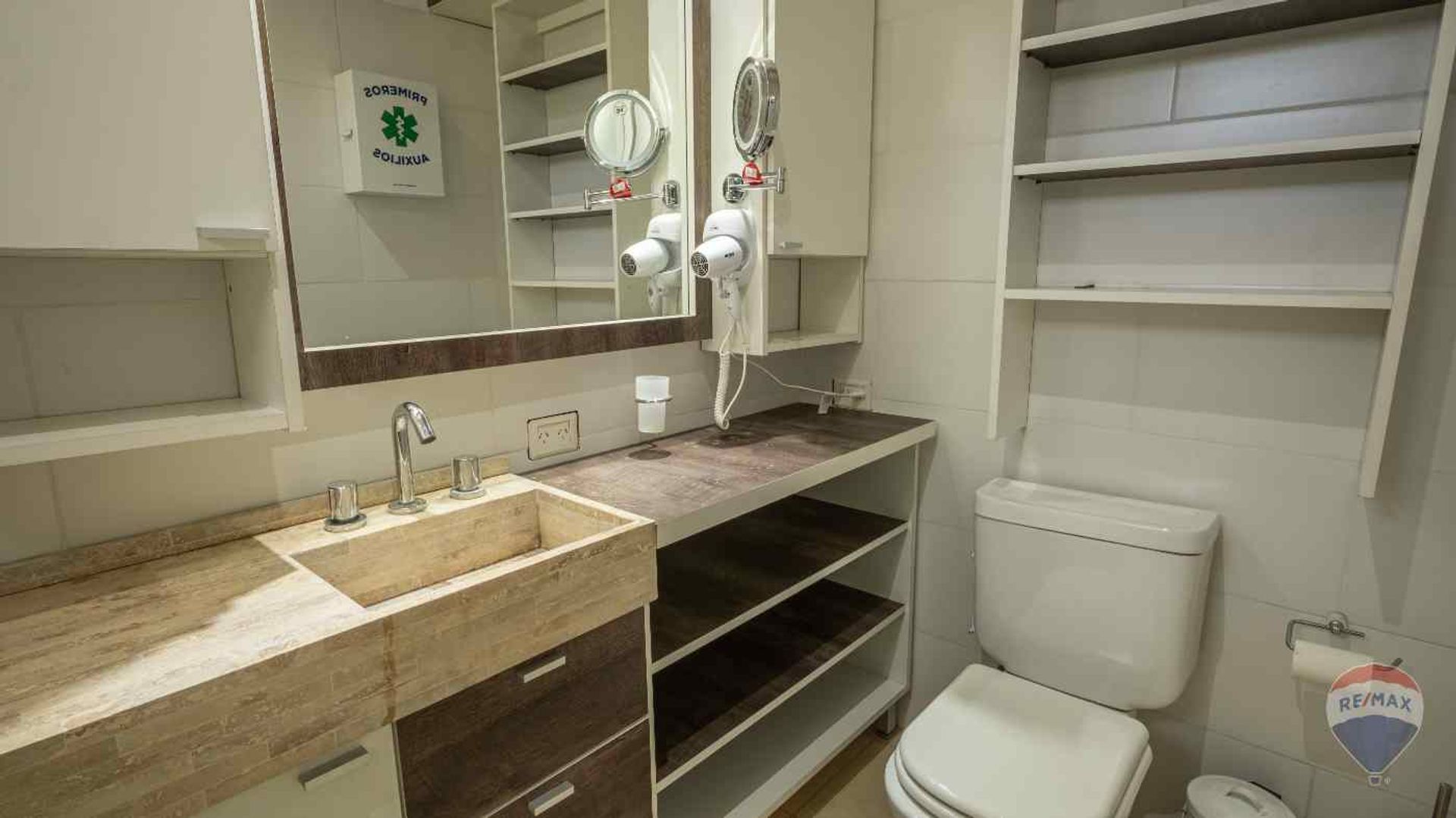 Lote Emprendimiento comercial 8 cabañas a estrenar