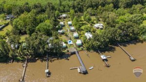 Commercial development lot 8 cabins brand new