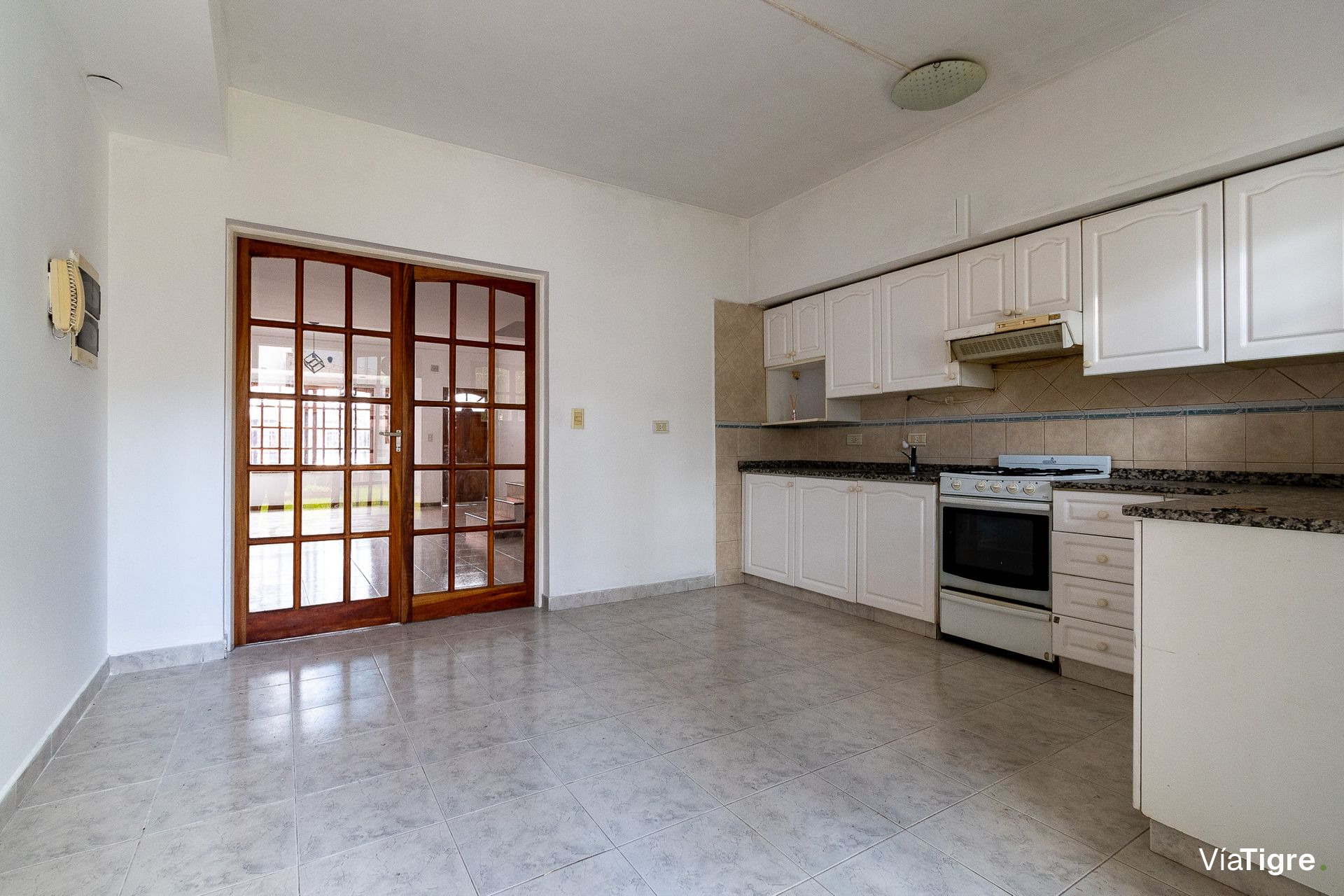 Venta triplex 5 amb con jardin Olivos