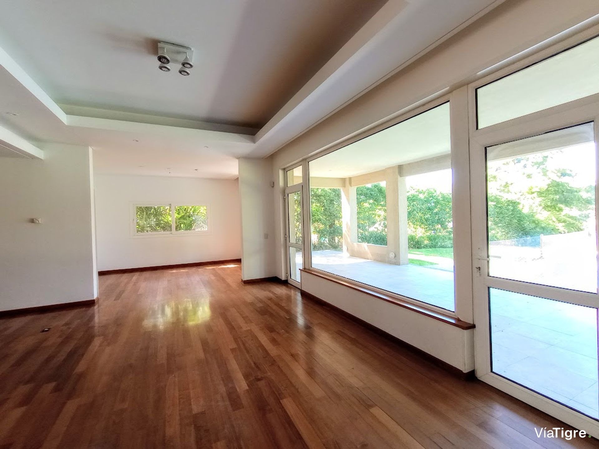 Venta casa 7 ambiente nordelta Tigre laguna pileta