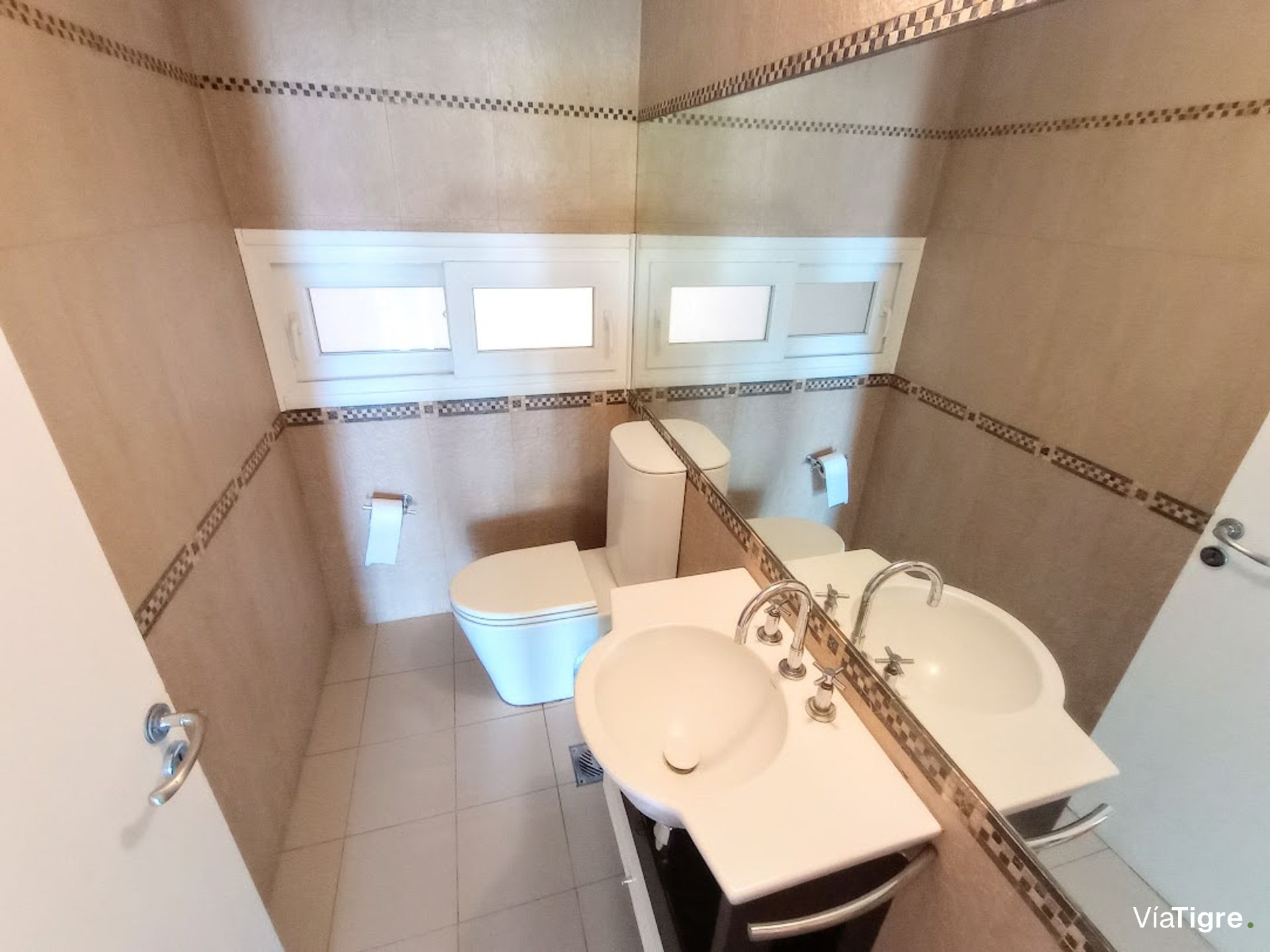 Venta casa 7 ambiente nordelta Tigre laguna pileta